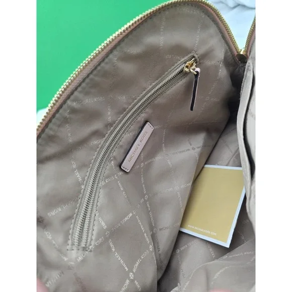 Michael Kors Med Saffiano Leather Dome Satchel Vanilla/Pink Crossbody - Picture 6 of 6